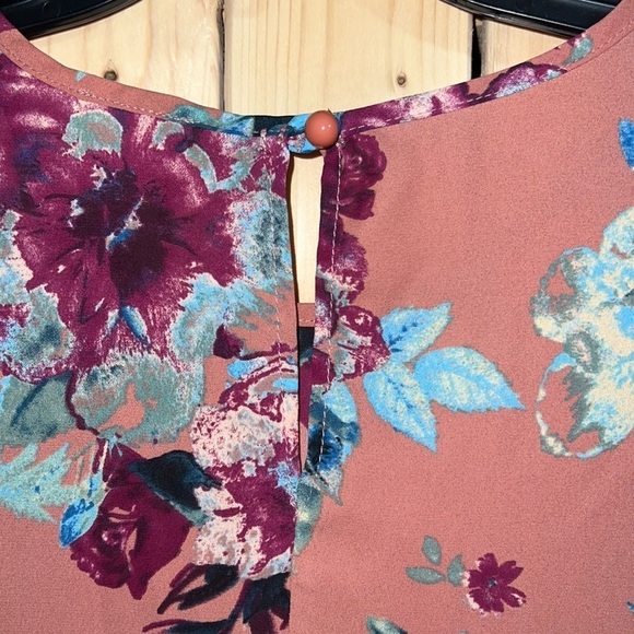 Daytrip Floral Blouse M - Picture 6 of 6
